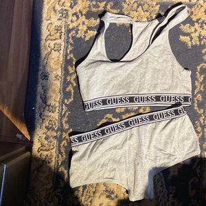 Guess sports bra & underwear 2 piece set